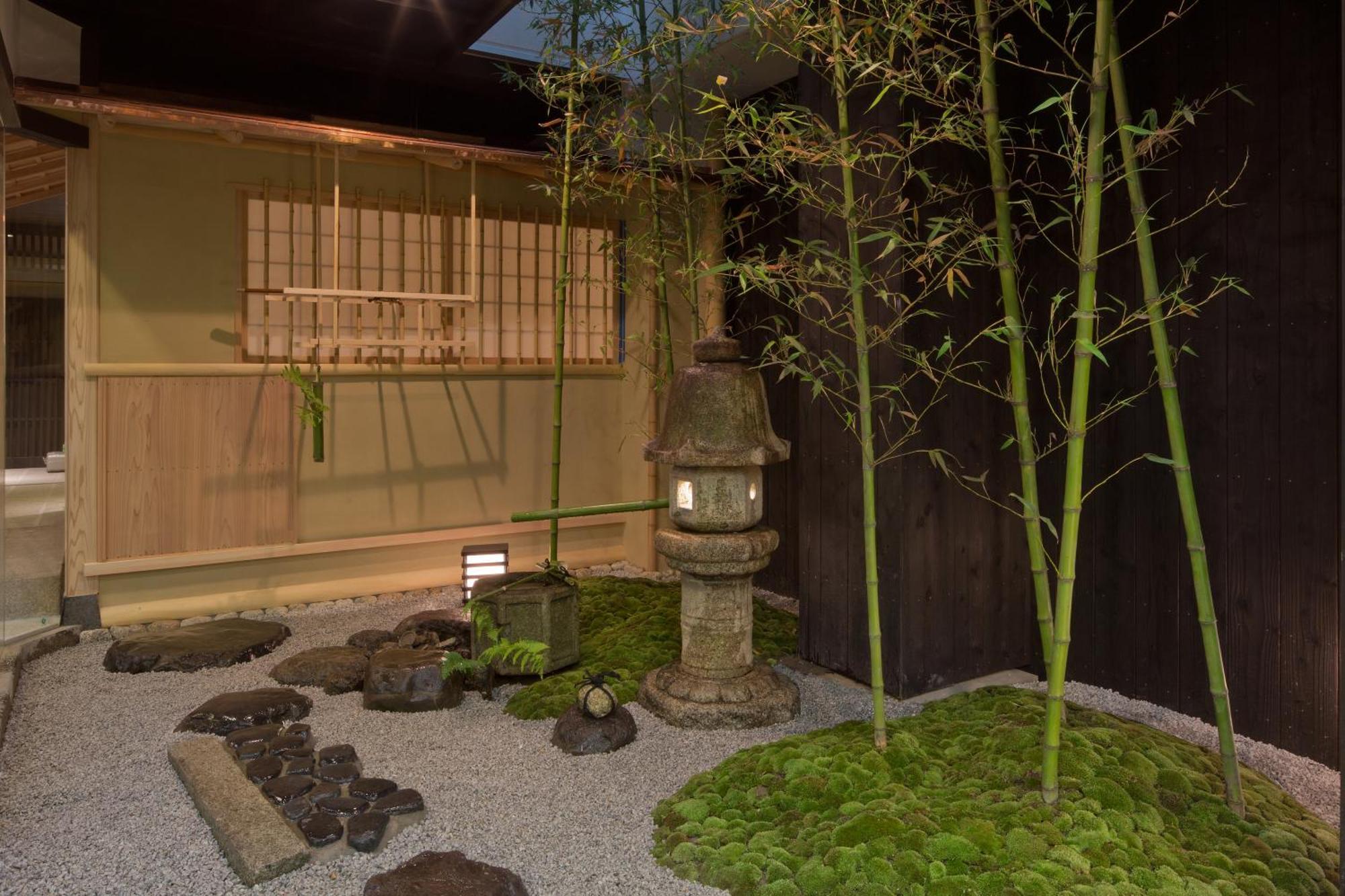 The Edo Sakura — Photos 1